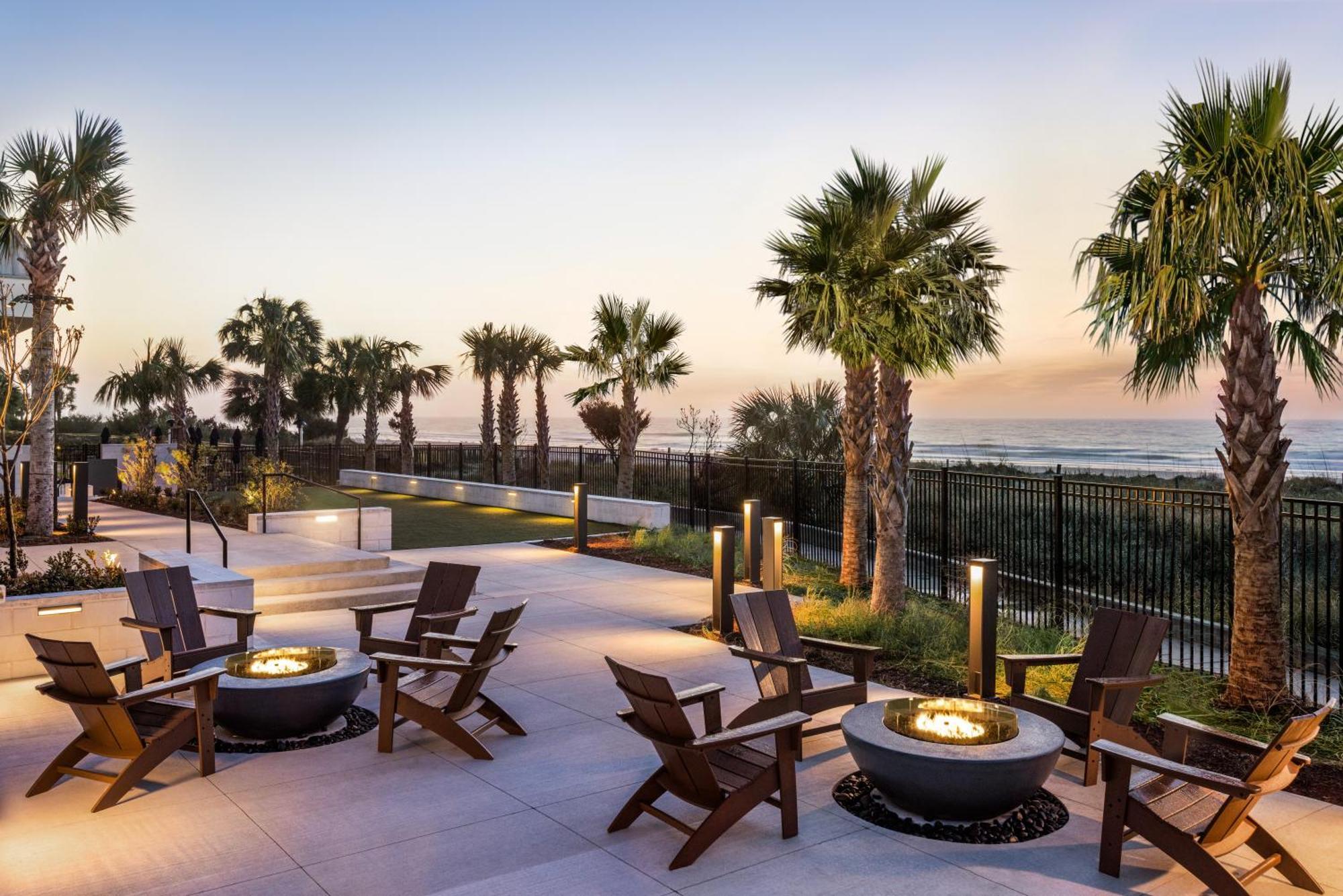 Apartment Ocean View Condo, 1405 South Hampton, Full Access!! *
