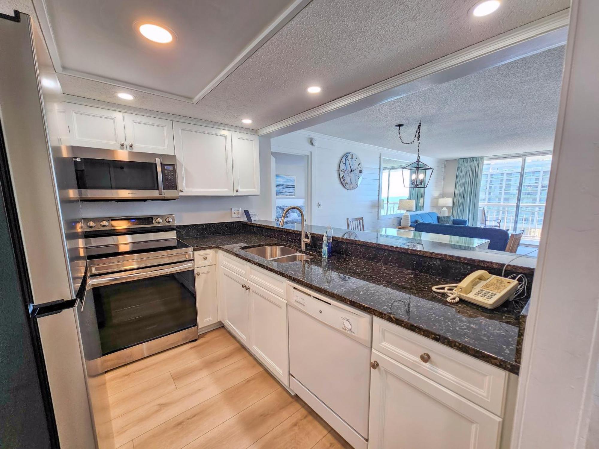 Ocean View Condo, 1405 South Hampton, Full Access!! Myrtle Beach
