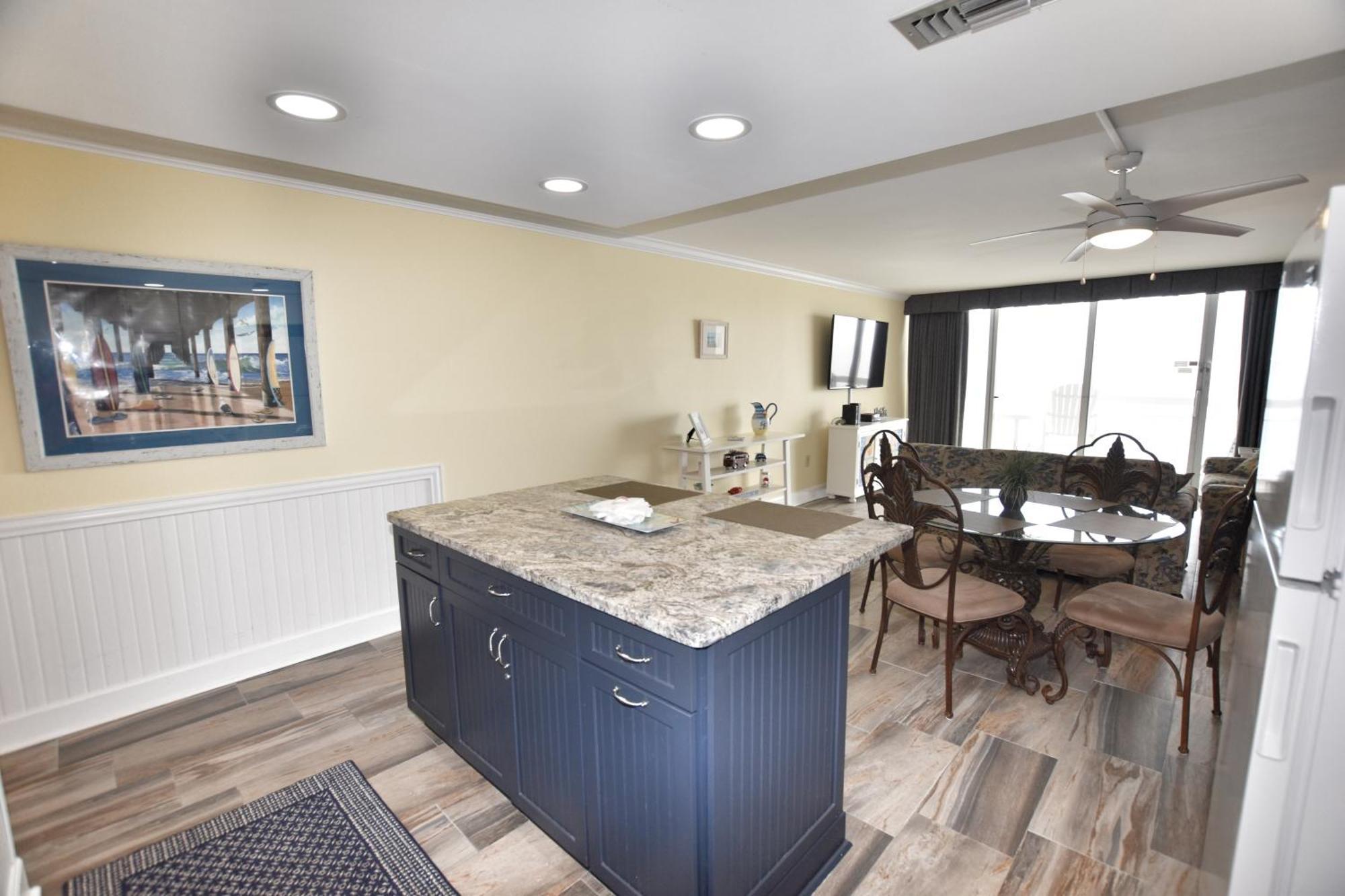 1410 Waters Edge