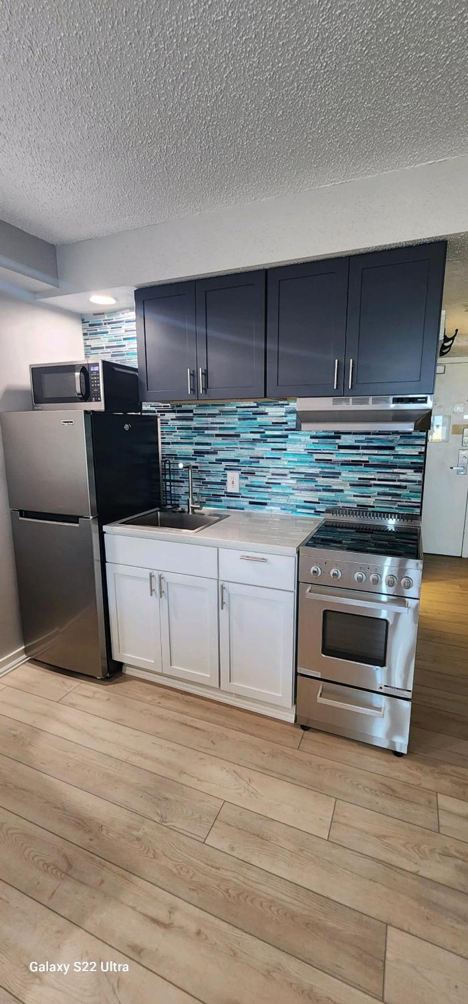 Apartment Oceanfront Efficiency T109 *