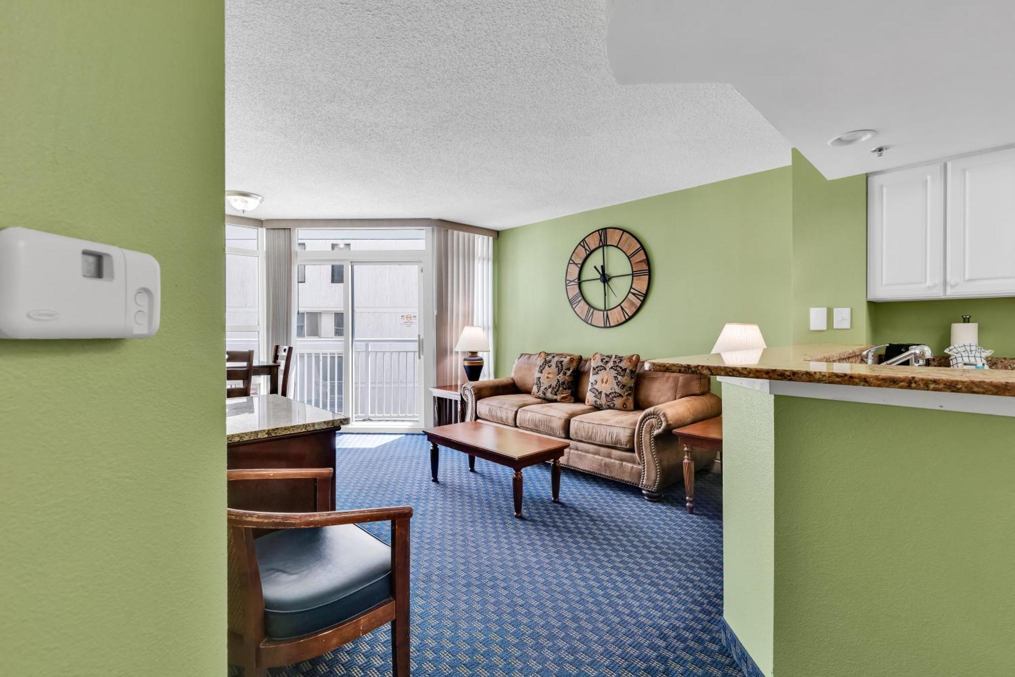 Carolinian 435 Apartment
