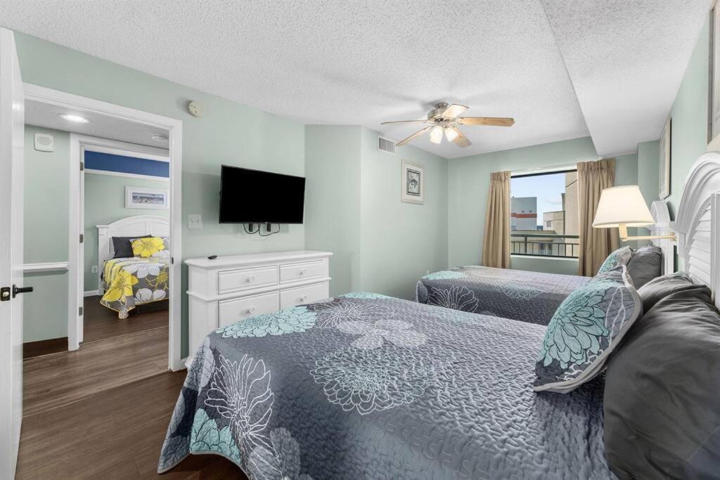 Apartment *updated Family Escape*pools, Hot Tubs, *