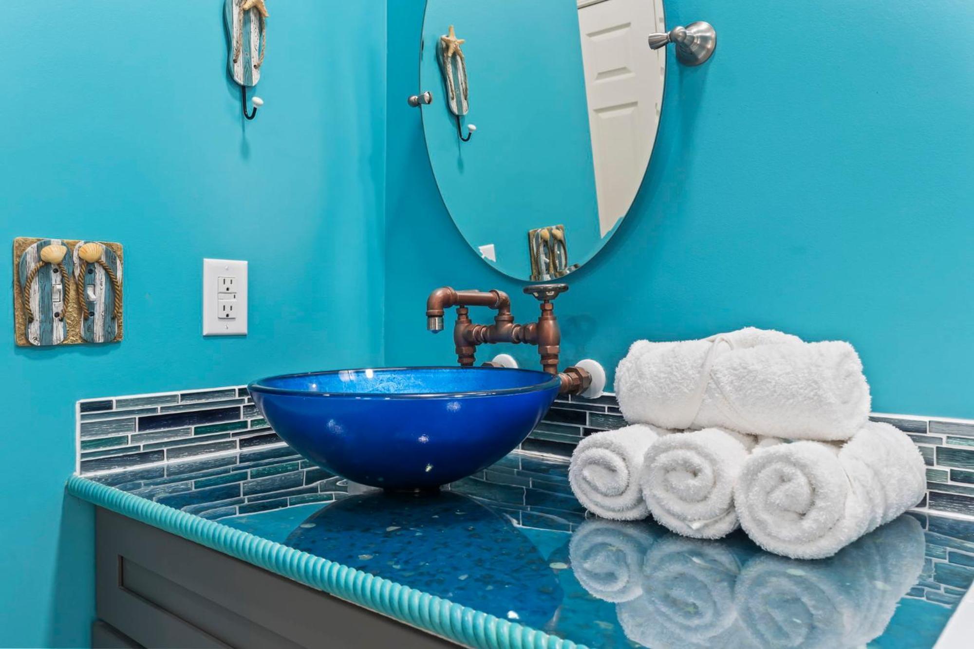 Spectacular House! Arcade Games & Hot Tub! Sleeps 12! Myrtle Beach