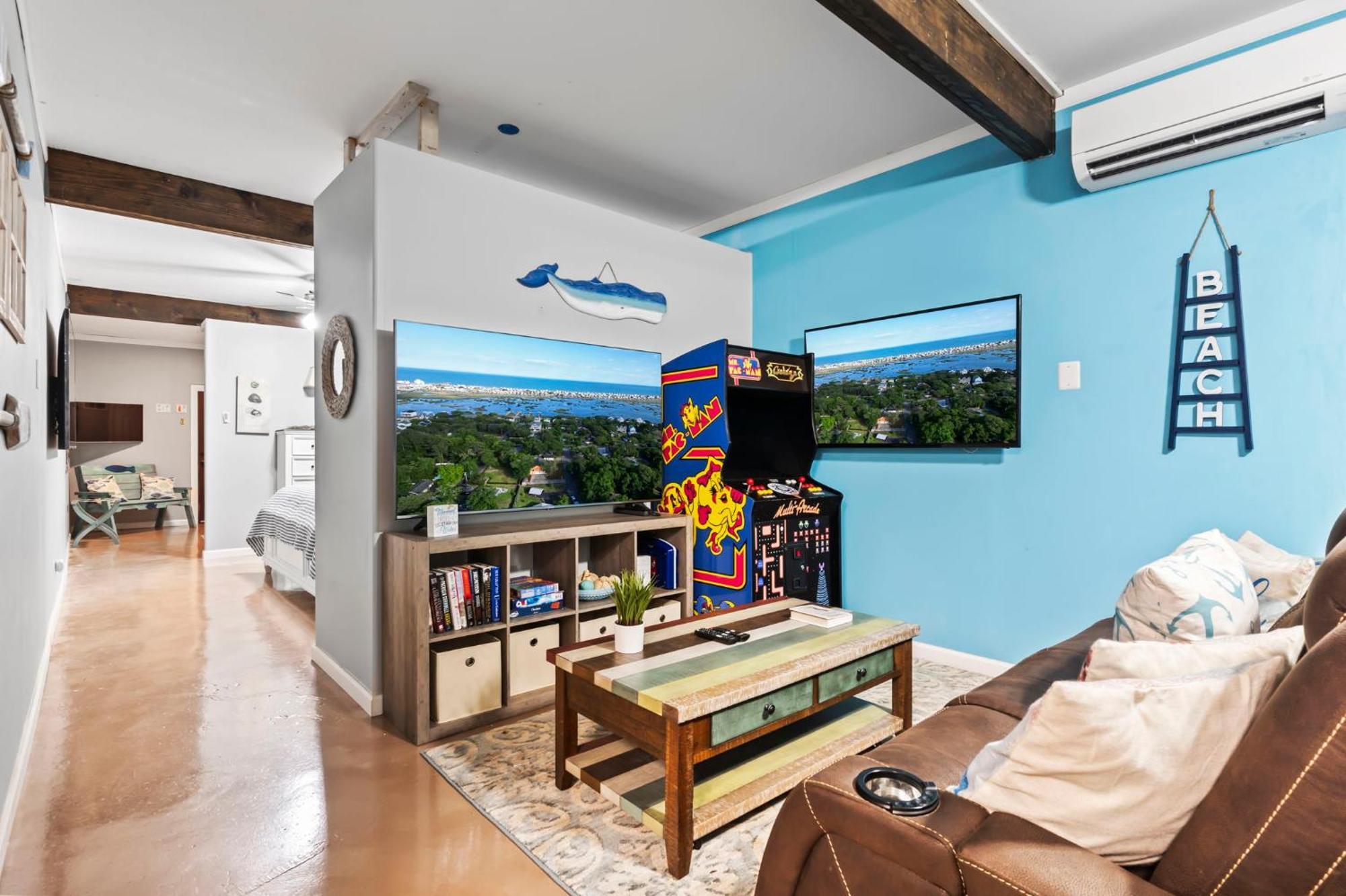 Holiday home Spectacular House! Arcade Games & Hot Tub! Sleeps 12! Myrtle Beach