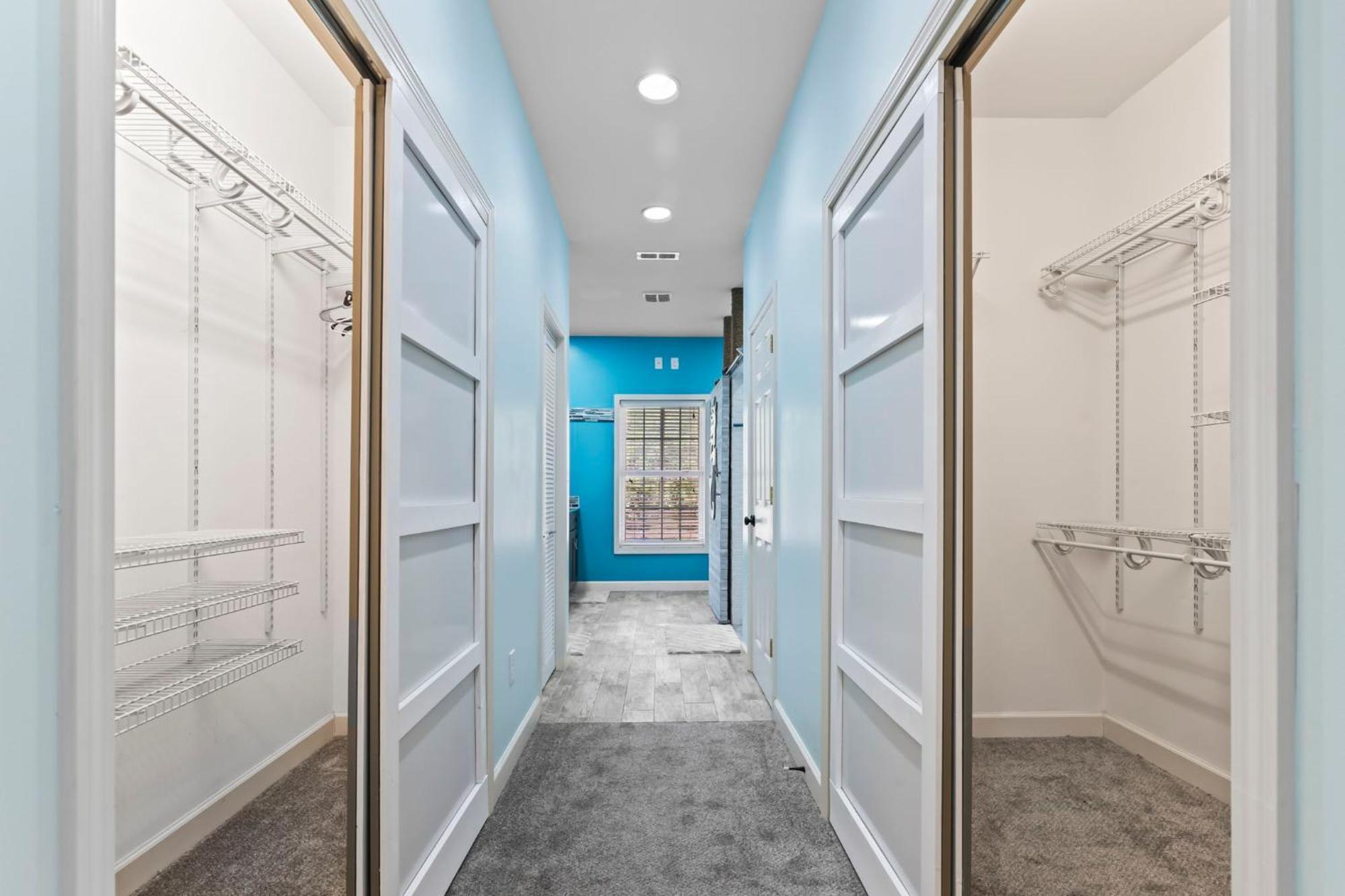 Spectacular House! Arcade Games & Hot Tub! Sleeps 12! * Myrtle Beach
