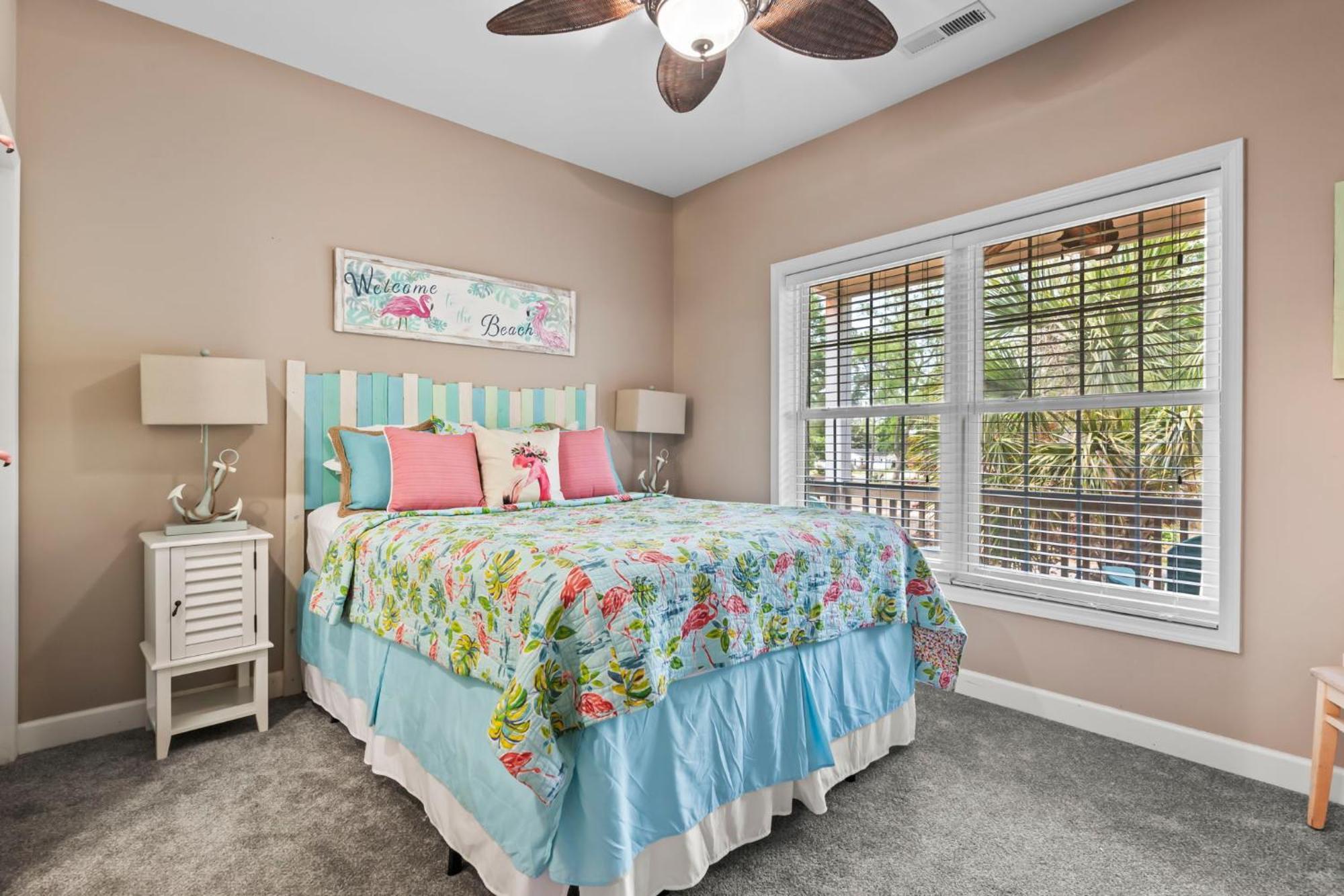 Spectacular House! Arcade Games & Hot Tub! Sleeps 12! *