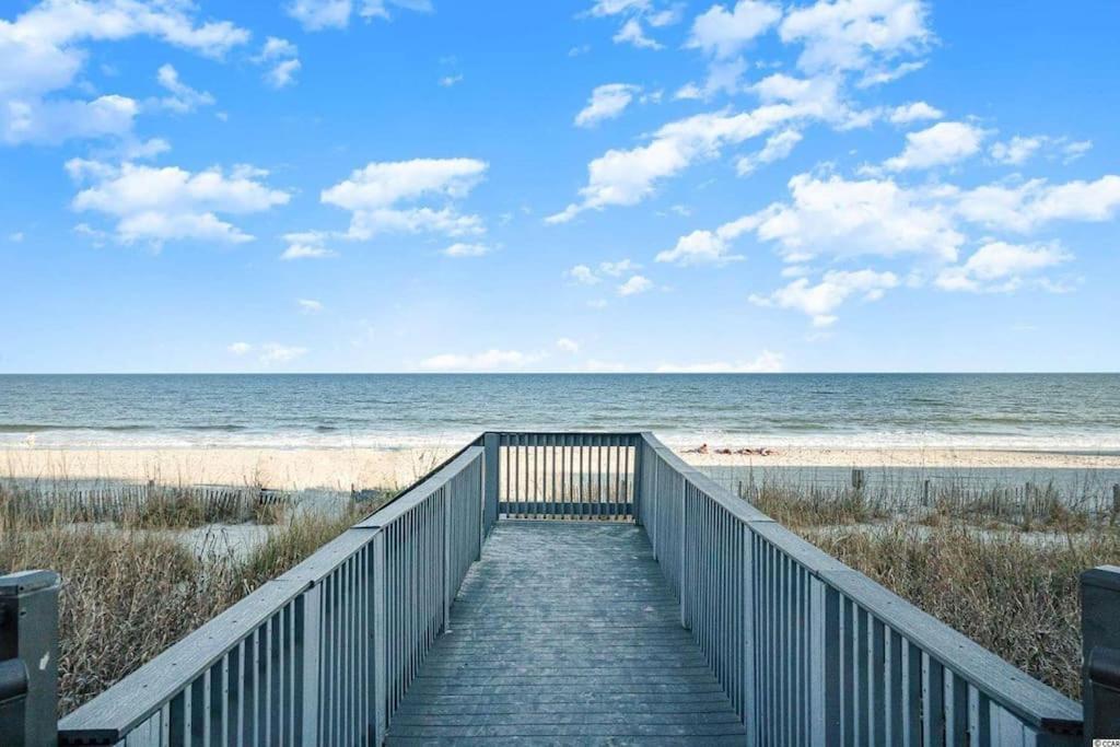 The Beachside Dacha - Lock-out 2 Bedroom Ocean View Apartment Myrtle Beach