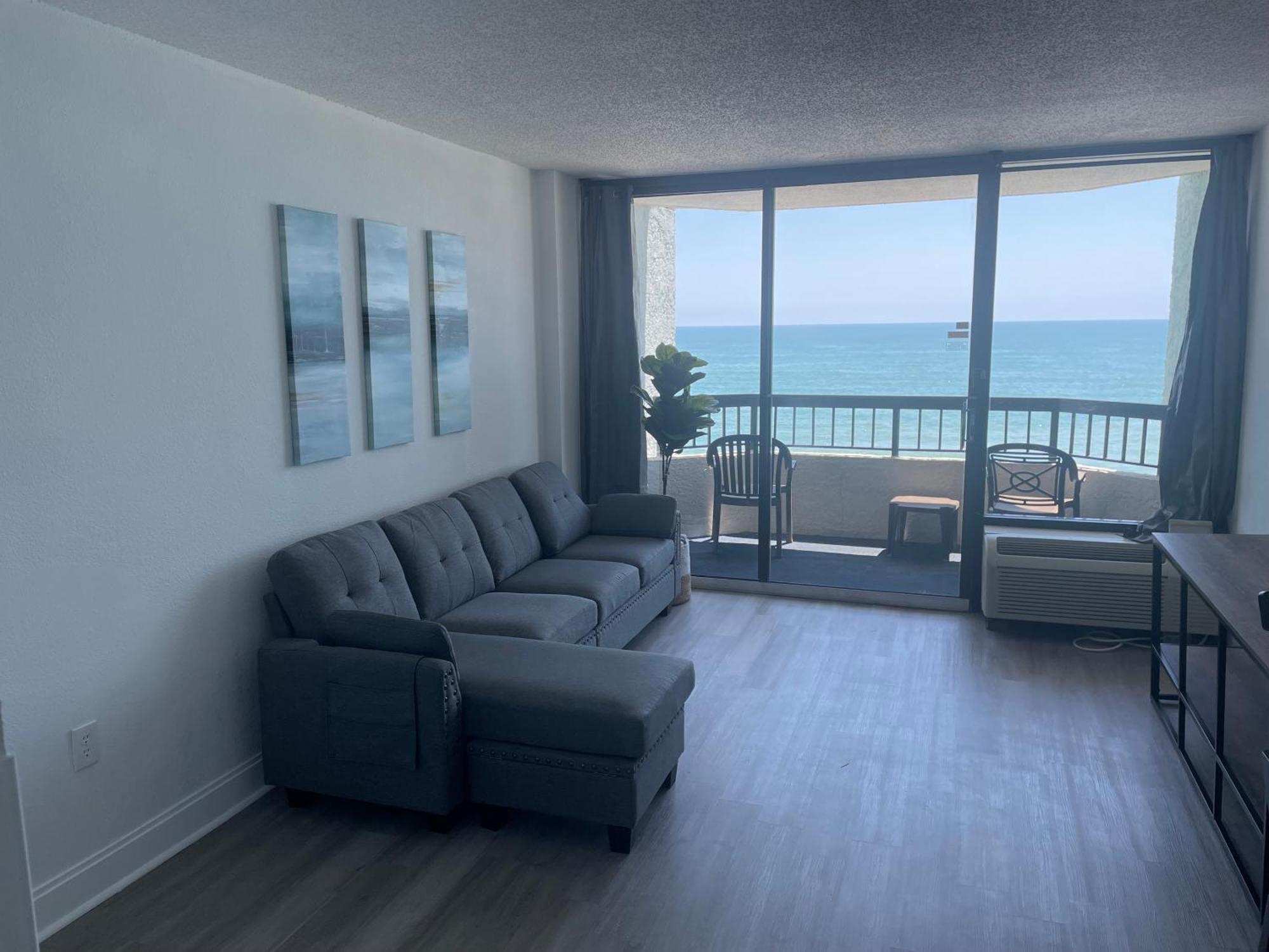 Compass Cove Upgraded Oceanfront Sleeps 4 Myrtle Beach