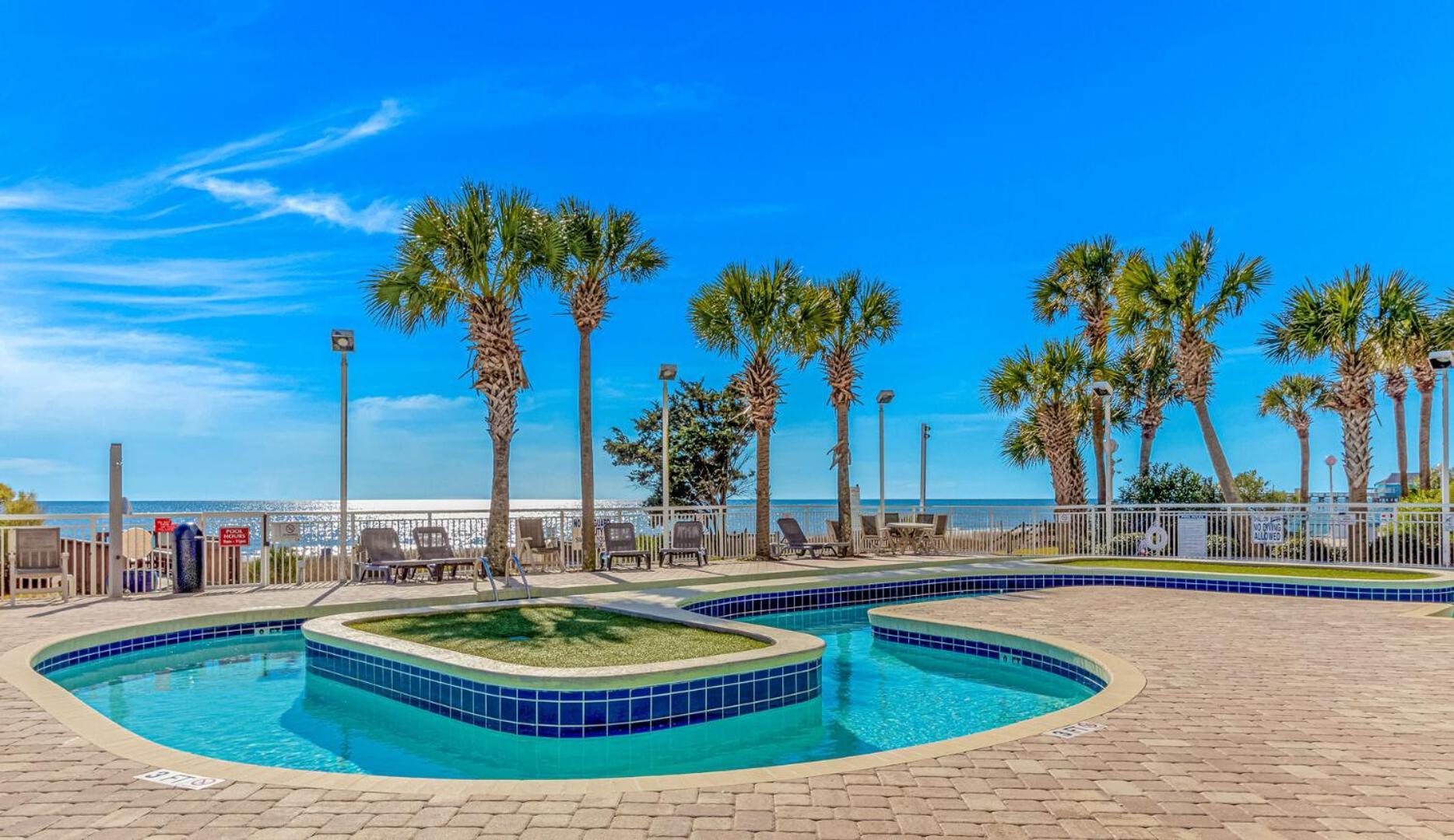 Beautifully Decorated Direct Oceanfront 1 Bedroom 1 Ba Atlantica 1003 Holiday home