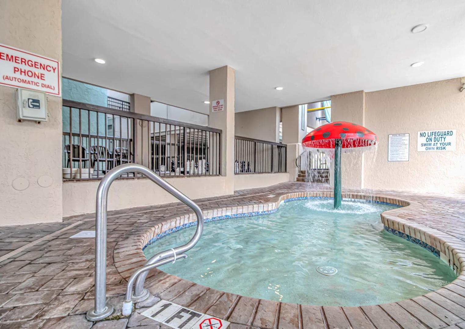 Nicely Renovated 1 Bedroom Condo-with Spectacular Views! Pinnacle 755 Holiday home *