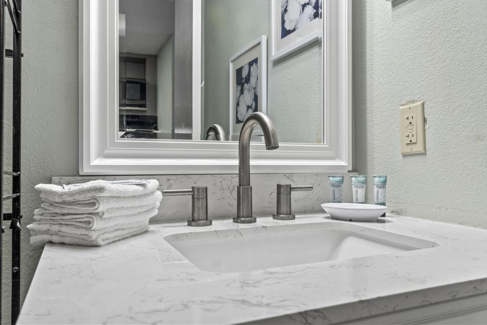Nicely Renovated 1 Bedroom Condo-with Spectacular Views! Pinnacle 755 Myrtle Beach