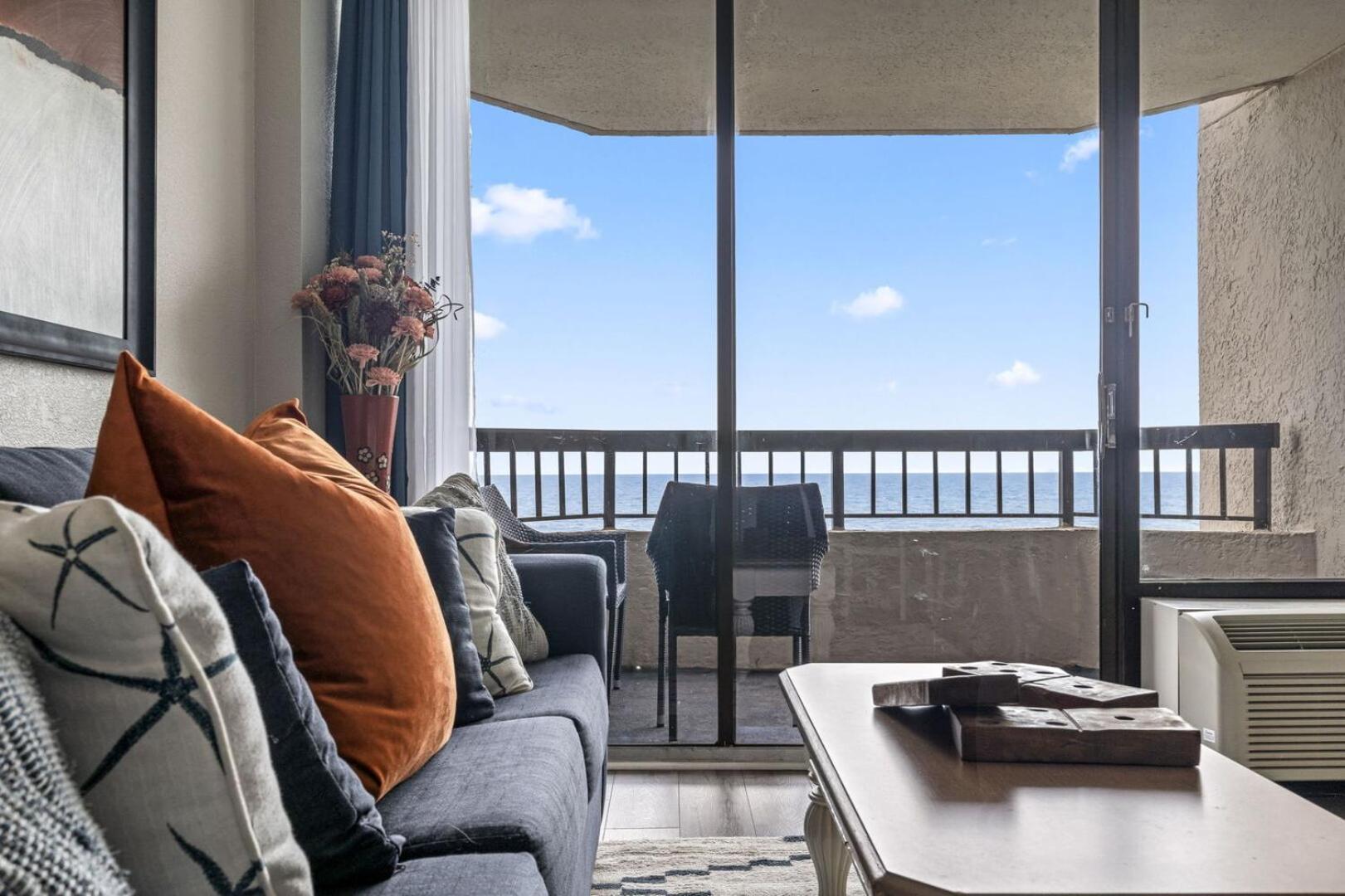 Holiday home Nicely Renovated 1 Bedroom Condo-with Spectacular Views! Pinnacle 755 Myrtle Beach