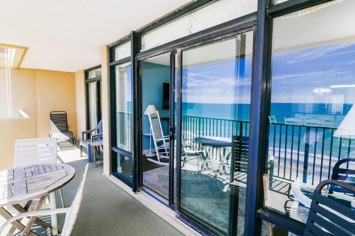 The Blue Dune Oceanfront Huge Balcony W Lazy River Holiday home *