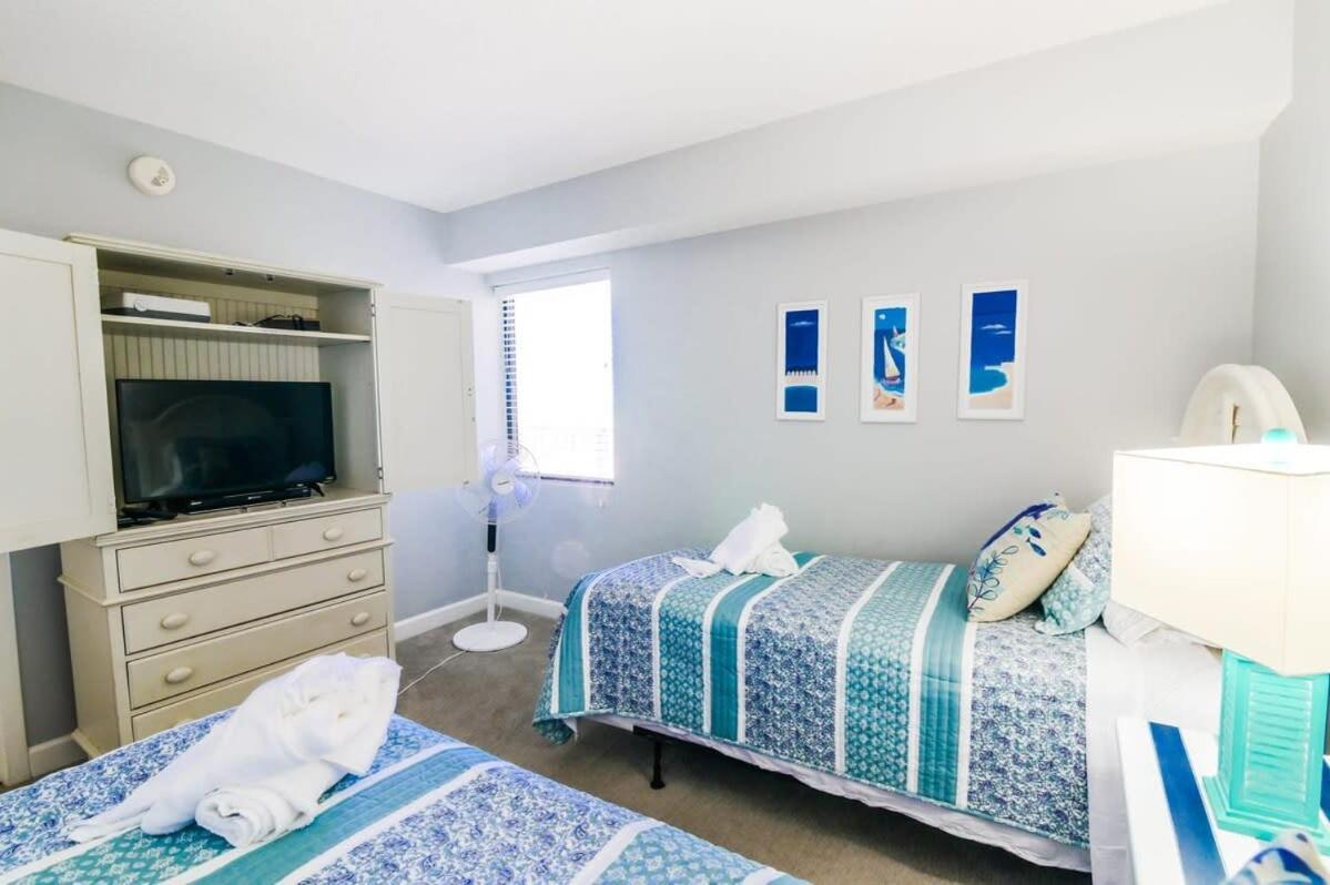 The Blue Dune Oceanfront Huge Balcony W Lazy River Holiday home Myrtle Beach