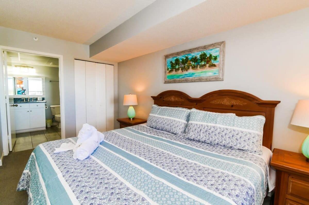 The Blue Dune Oceanfront Huge Balcony W Lazy River Holiday home Myrtle Beach
