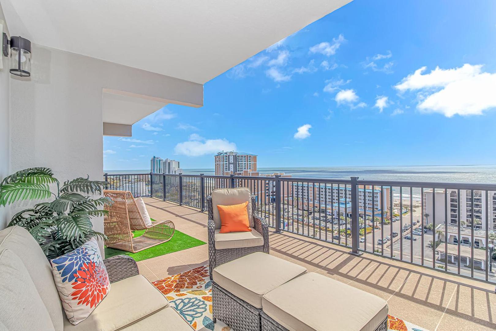 Holiday home Breathtaking Penthouse At Towers! Stunning Views!