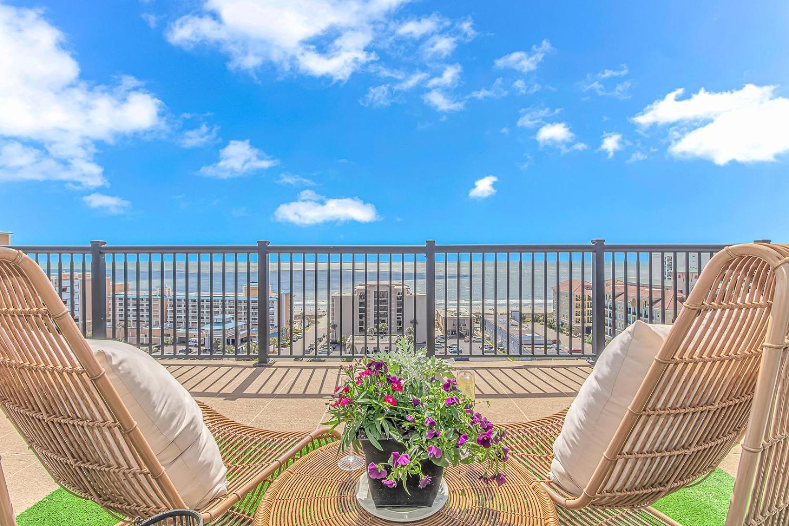 Holiday home Breathtaking Penthouse At Towers! Stunning Views!