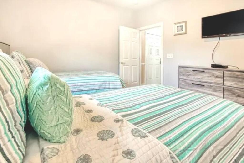 Holiday home Catch N' Relax - Golf Condo, Short Drive To Beach *