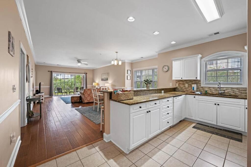 Catch N' Relax - Golf Condo, Short Drive To Beach Holiday home *