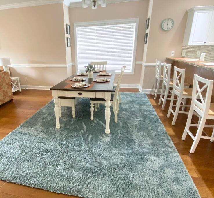 Catch N' Relax - Golf Condo, Short Drive To Beach Holiday home *