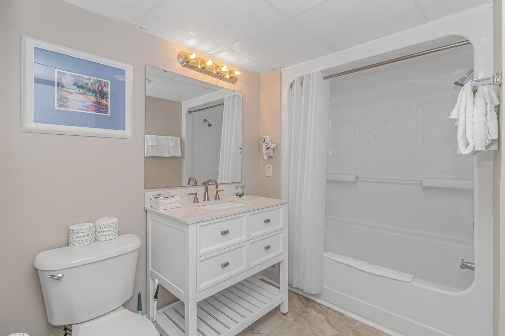 Oceanview 3br - Modern And Fun! - Dunes 603 * Myrtle Beach