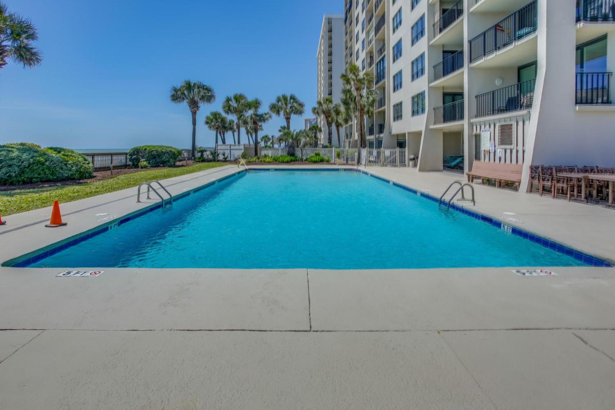 Oceanfront Myrtle Pool And Access Apartment *