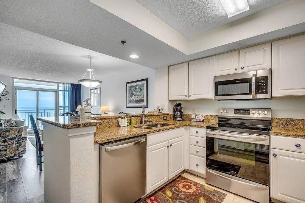 Spectacular Ocean And Coastline Views Cb 14th Floor Apartment *