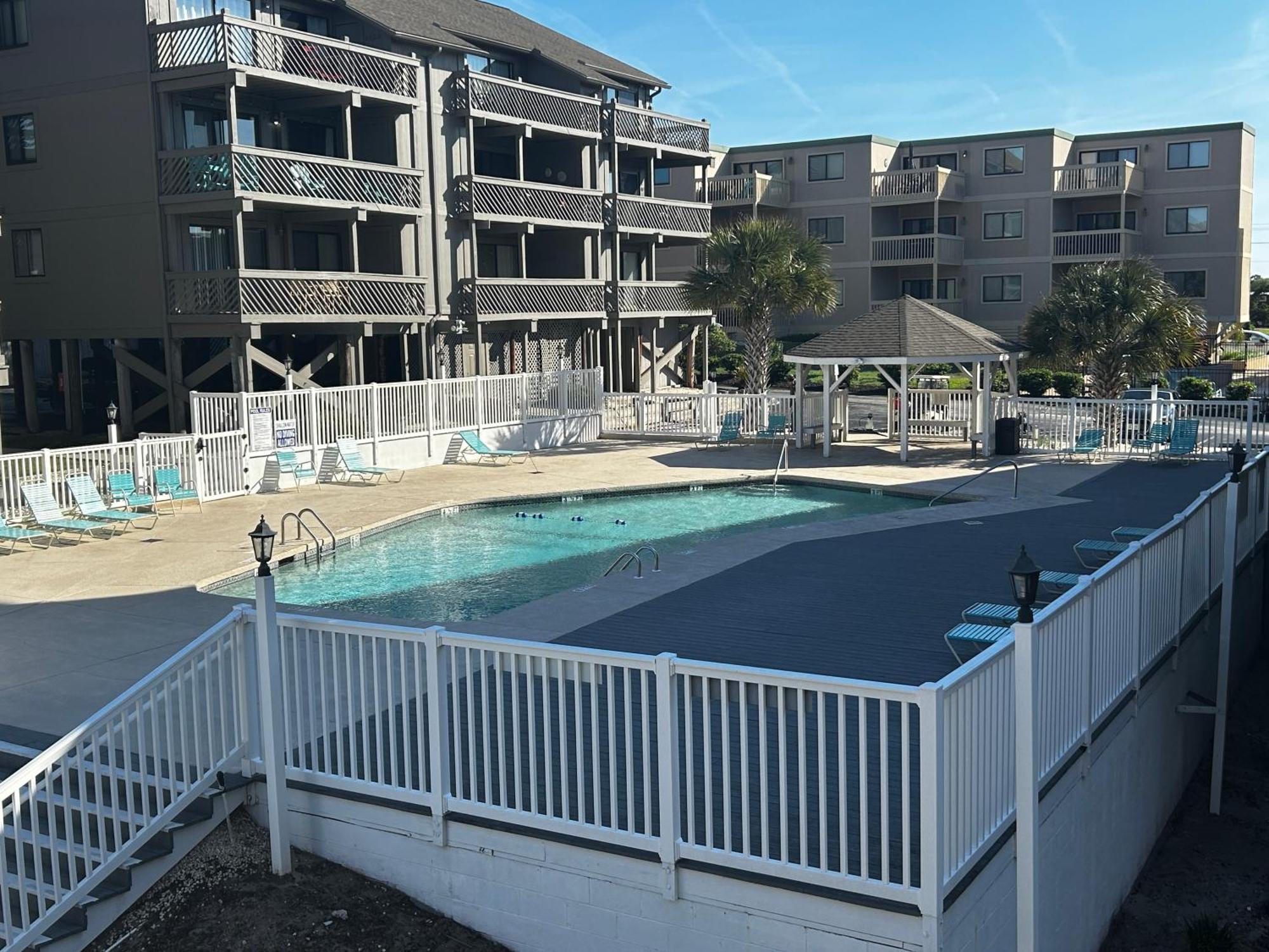 Shipwatch Pointe I ~ 2b/2b ~ Shore Drive Apartment