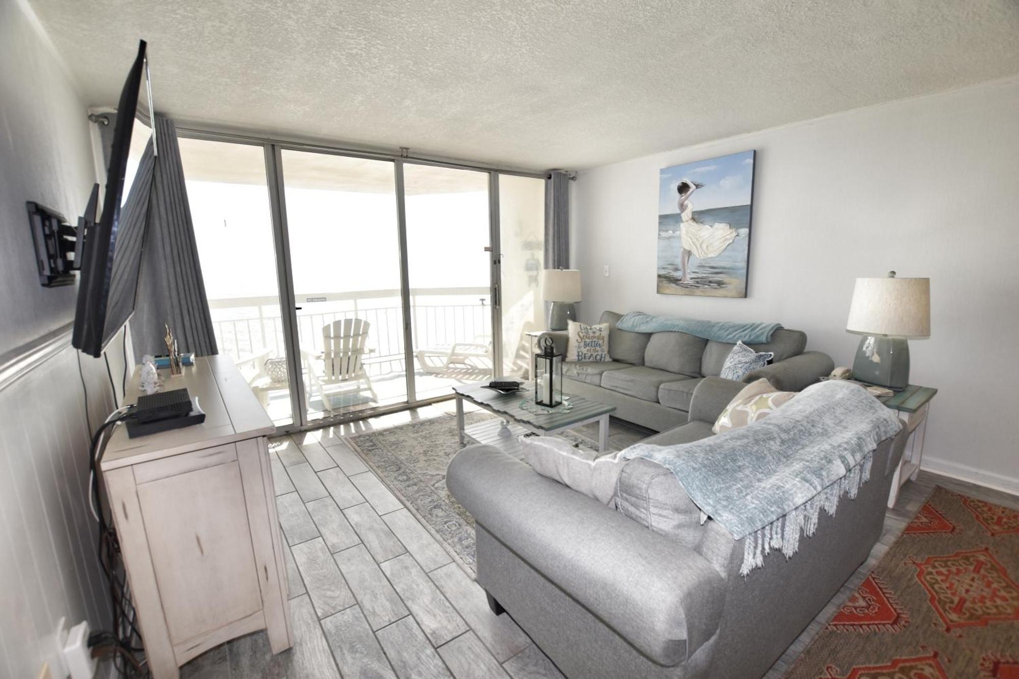 1201 Waters Edge Apartment *