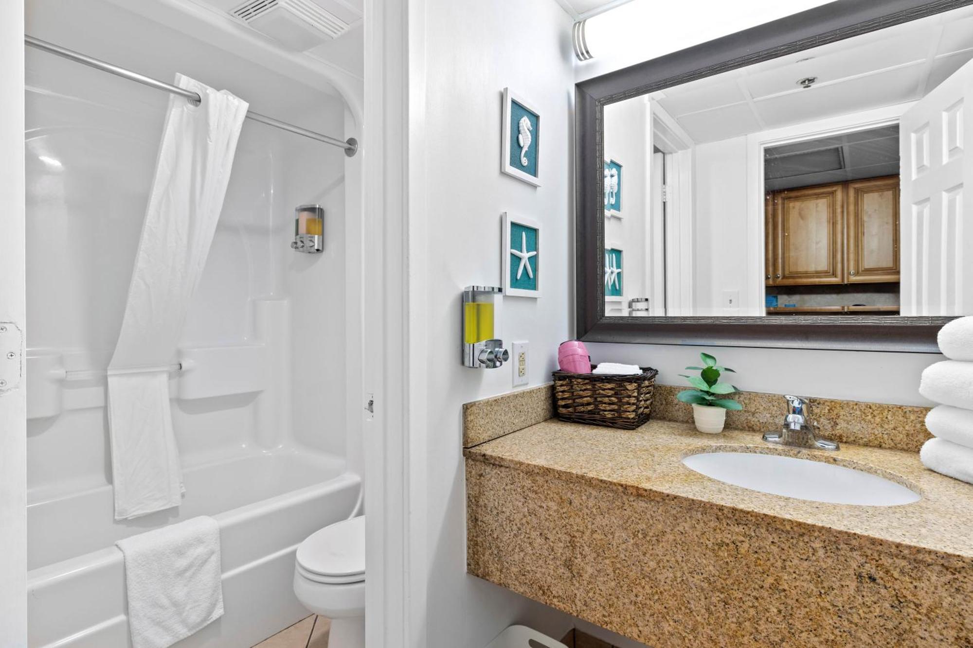 Oceanfront Oasis Aparthotel Myrtle Beach