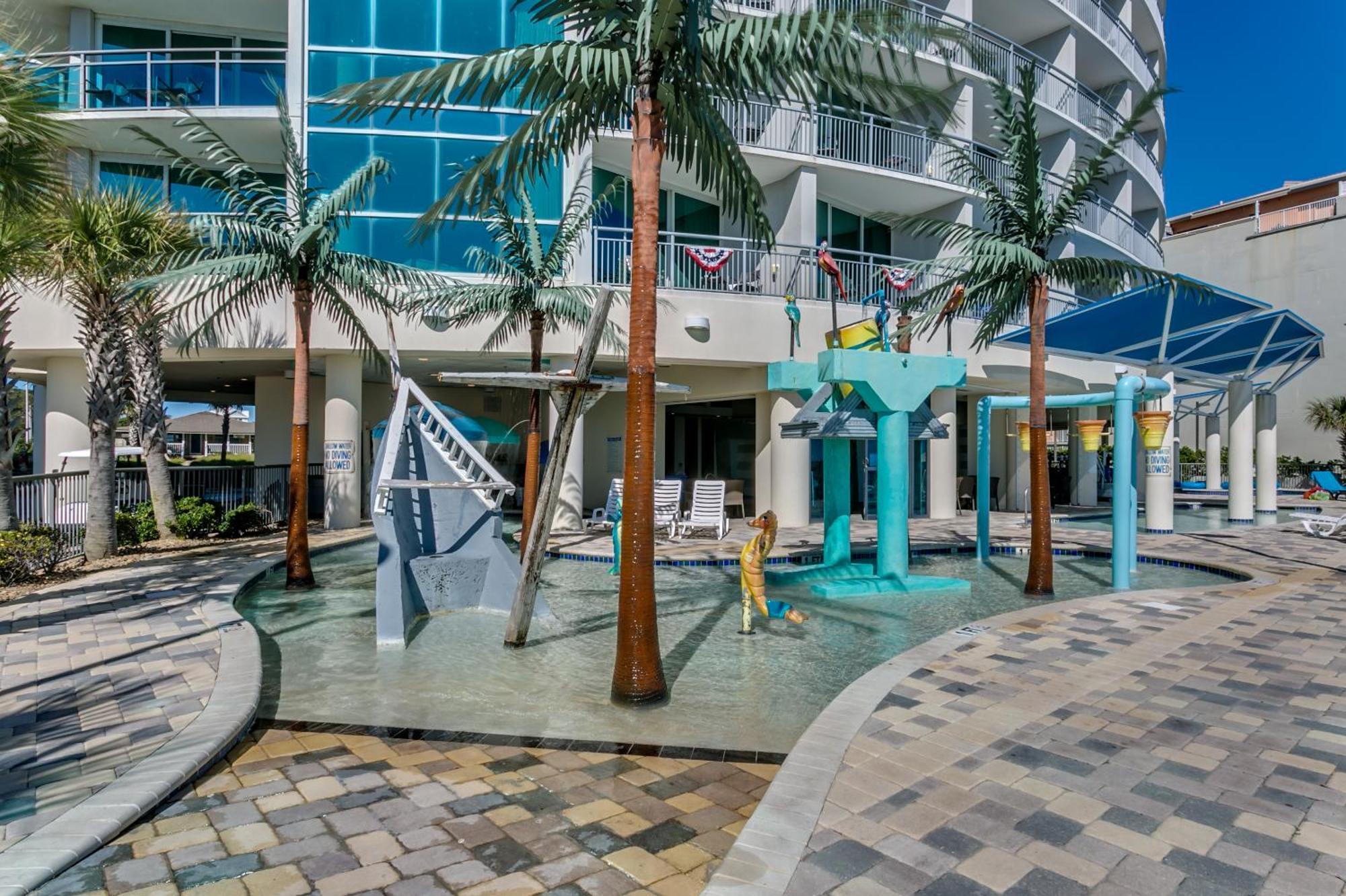 Stunning Oceanfront King On 18th Floor Centrally Located Apartment *