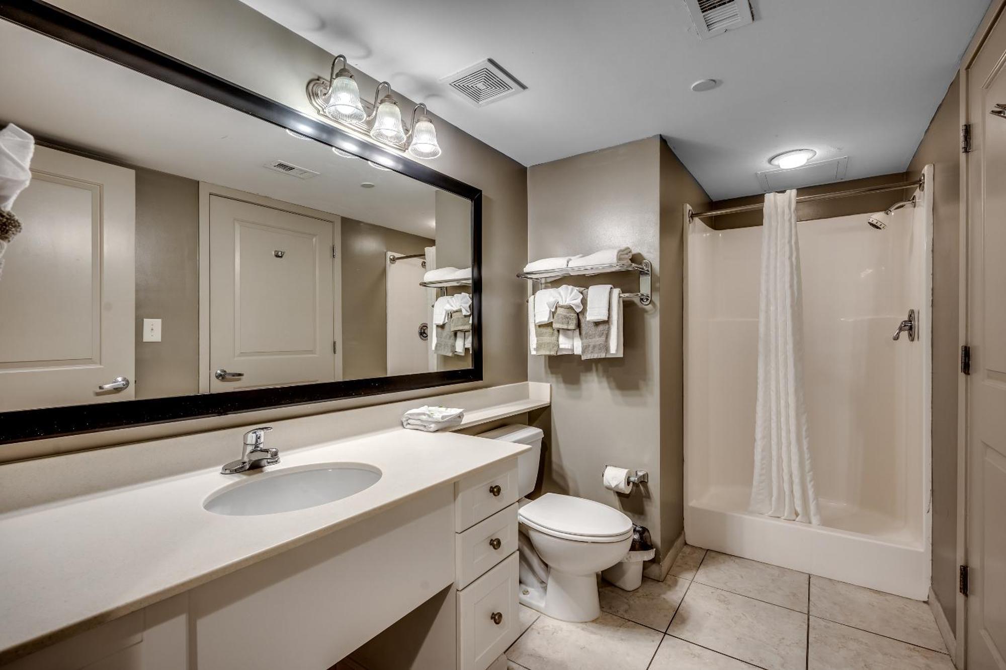Stunning Oceanfront King On 18th Floor Centrally Located Apartment Myrtle Beach