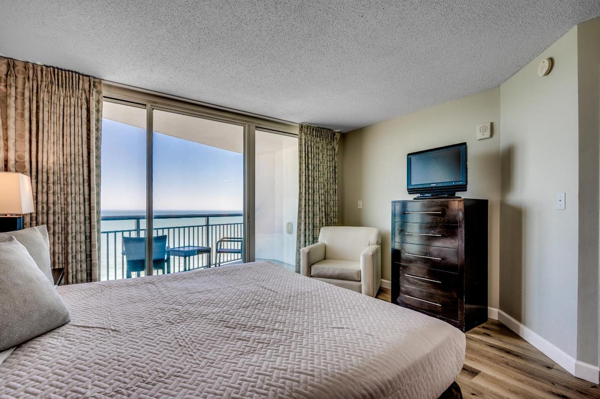 Stunning Oceanfront King On 18th Floor Centrally Located Apartment Myrtle Beach