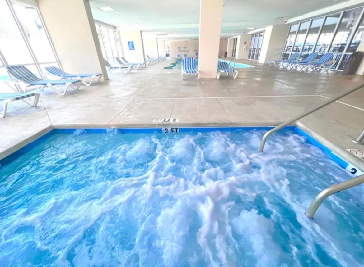 Sea Forever Oceanfront Downtown Apartment *