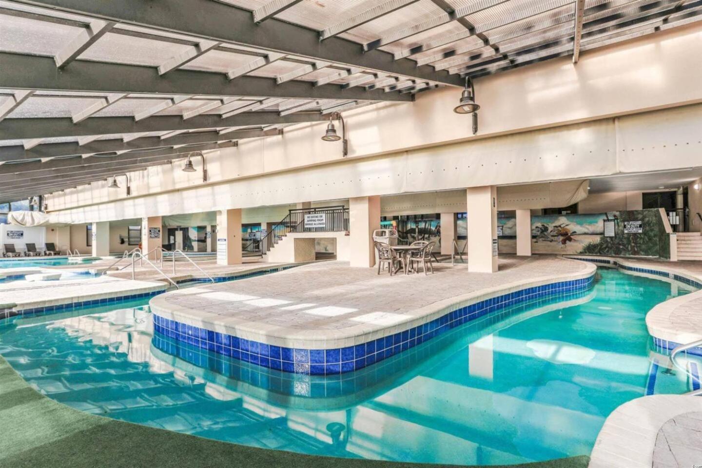 Breakers Aparthotel
