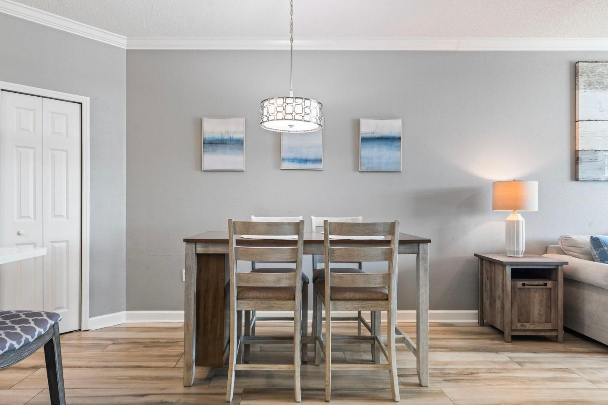 Horizon At 77th ~ Sleeps 8 ~ 2b/2b ~ Steps To Ocean Apartment Myrtle Beach
