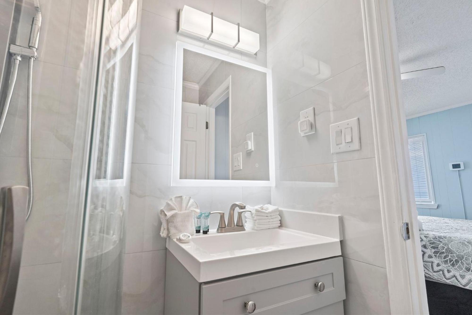 Beautifully Remodeled Oceanfront - Stunning Views - A-305 Holiday home Myrtle Beach