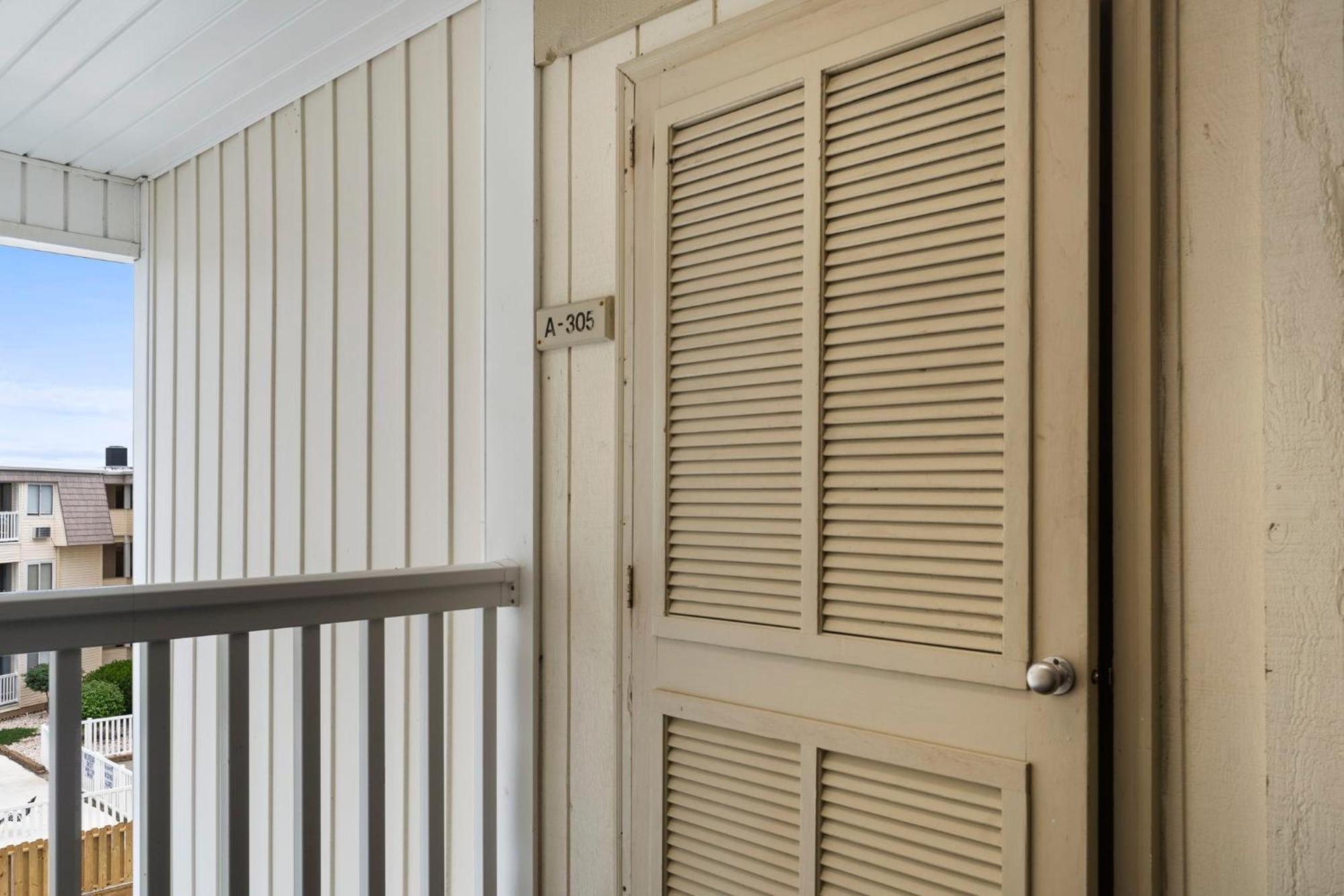 Beautifully Remodeled Oceanfront - Stunning Views - A-305 * Myrtle Beach