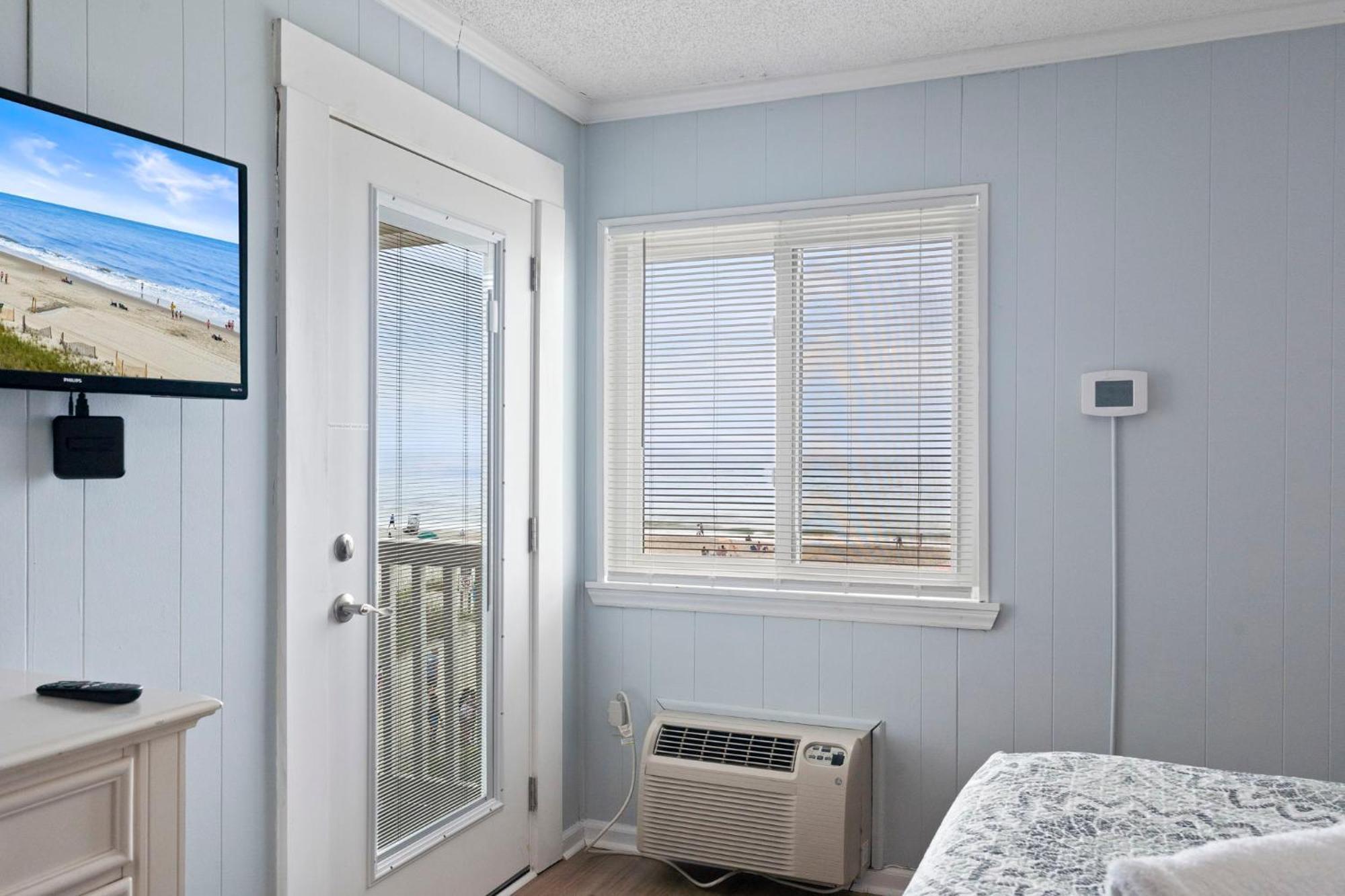 Holiday home Beautifully Remodeled Oceanfront - Stunning Views - A-305 *