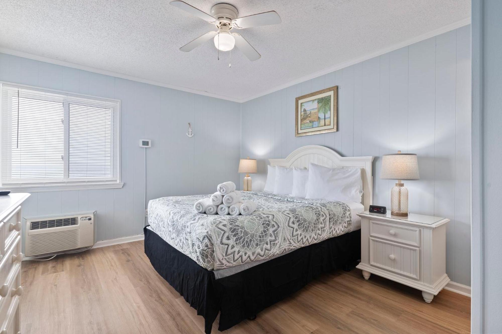 Beautifully Remodeled Oceanfront - Stunning Views - A-305 Holiday home *
