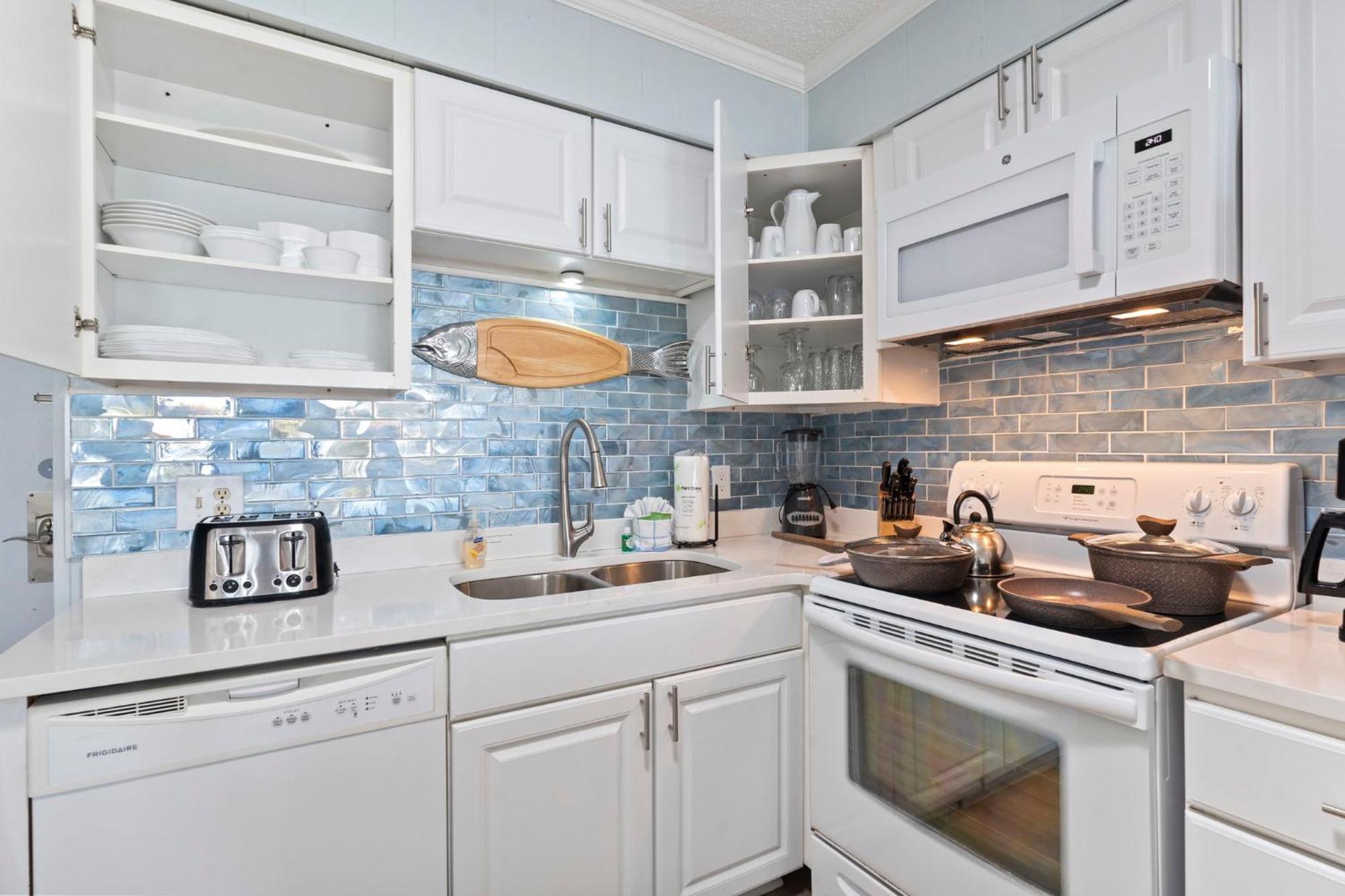 Beautifully Remodeled Oceanfront - Stunning Views - A-305 Holiday home Myrtle Beach