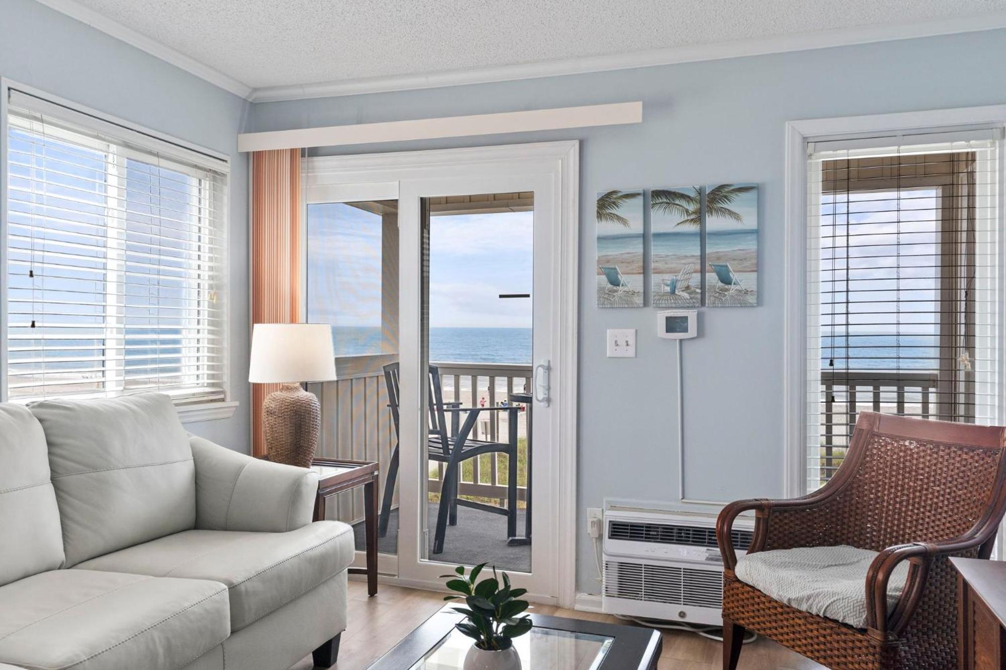 Beautifully Remodeled Oceanfront - Stunning Views - A-305 *