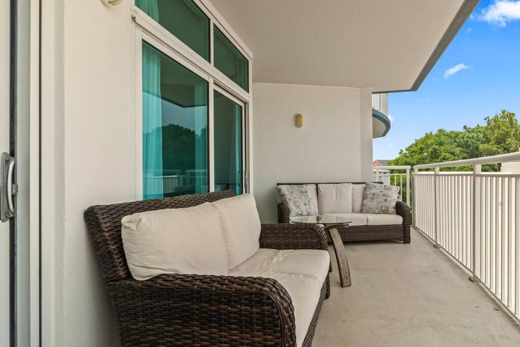 Apartment Horizon At 77th ~ Sleeps 8 ~ 2b/2b ~ Steps To Ocean *