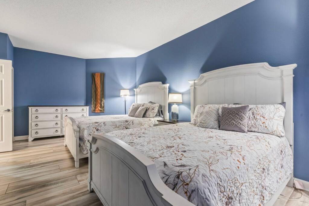 Apartment Horizon At 77th ~ Sleeps 8 ~ 2b/2b ~ Steps To Ocean