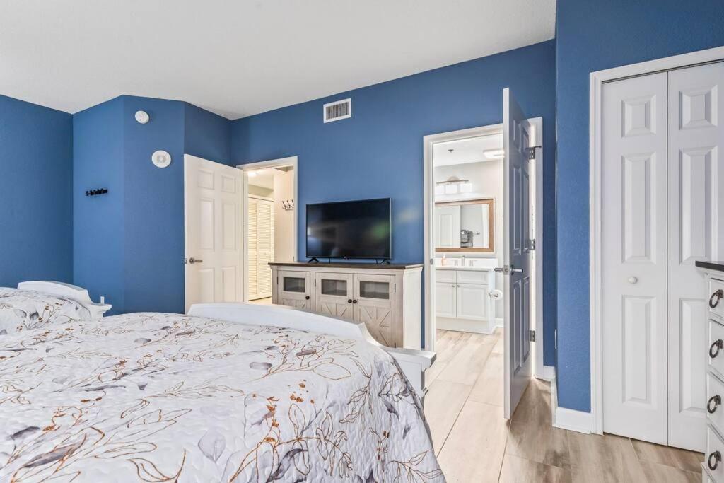 Horizon At 77th ~ Sleeps 8 ~ 2b/2b ~ Steps To Ocean *