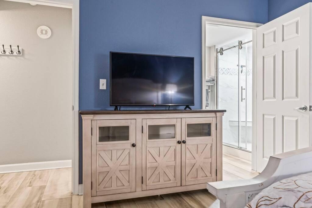Horizon At 77th ~ Sleeps 8 ~ 2b/2b ~ Steps To Ocean Apartment Myrtle Beach