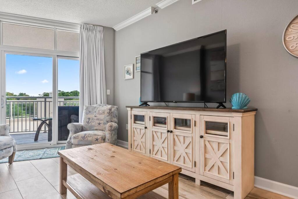Horizon At 77th ~ Sleeps 8 ~ 2b/2b ~ Steps To Ocean *