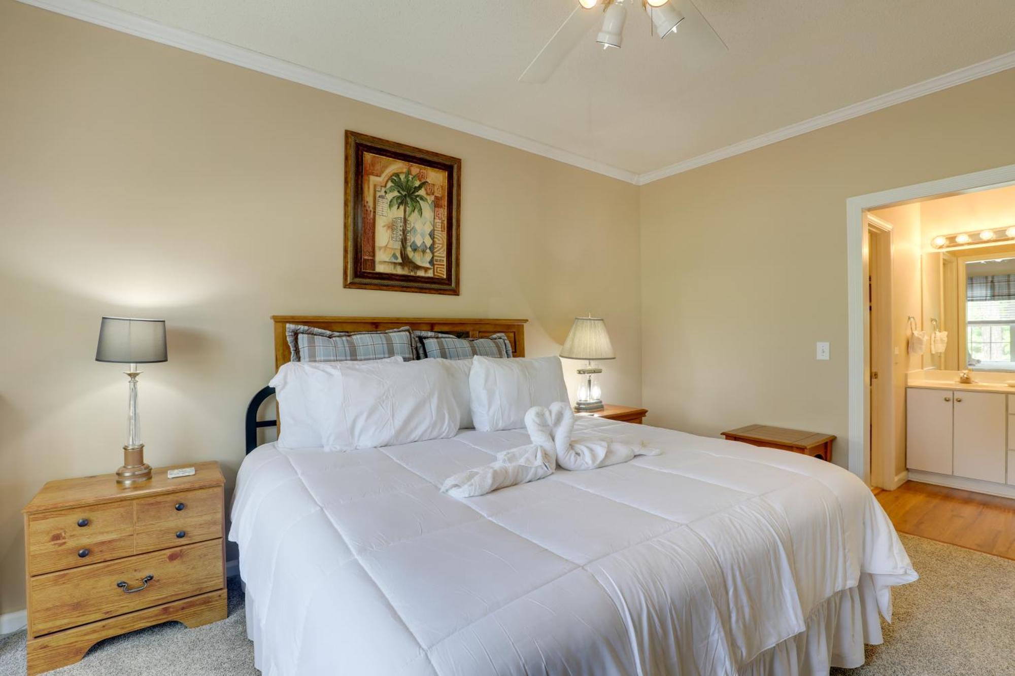 Apartment Myrtle Golf Getaway With Pool Access!