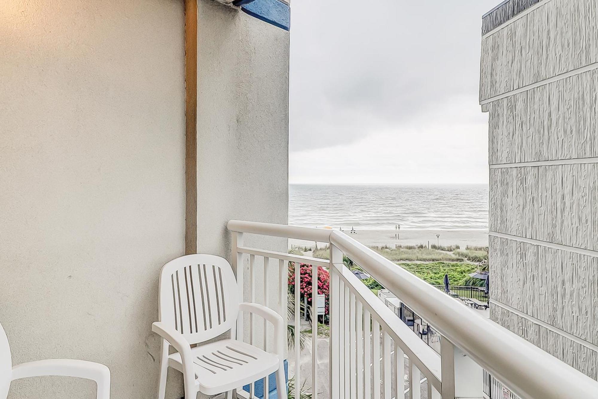 Carolinian Apartment