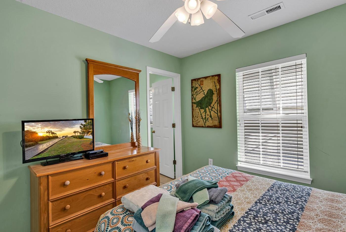 Sunsational Tara - Southern Coast Vacations * Myrtle Beach